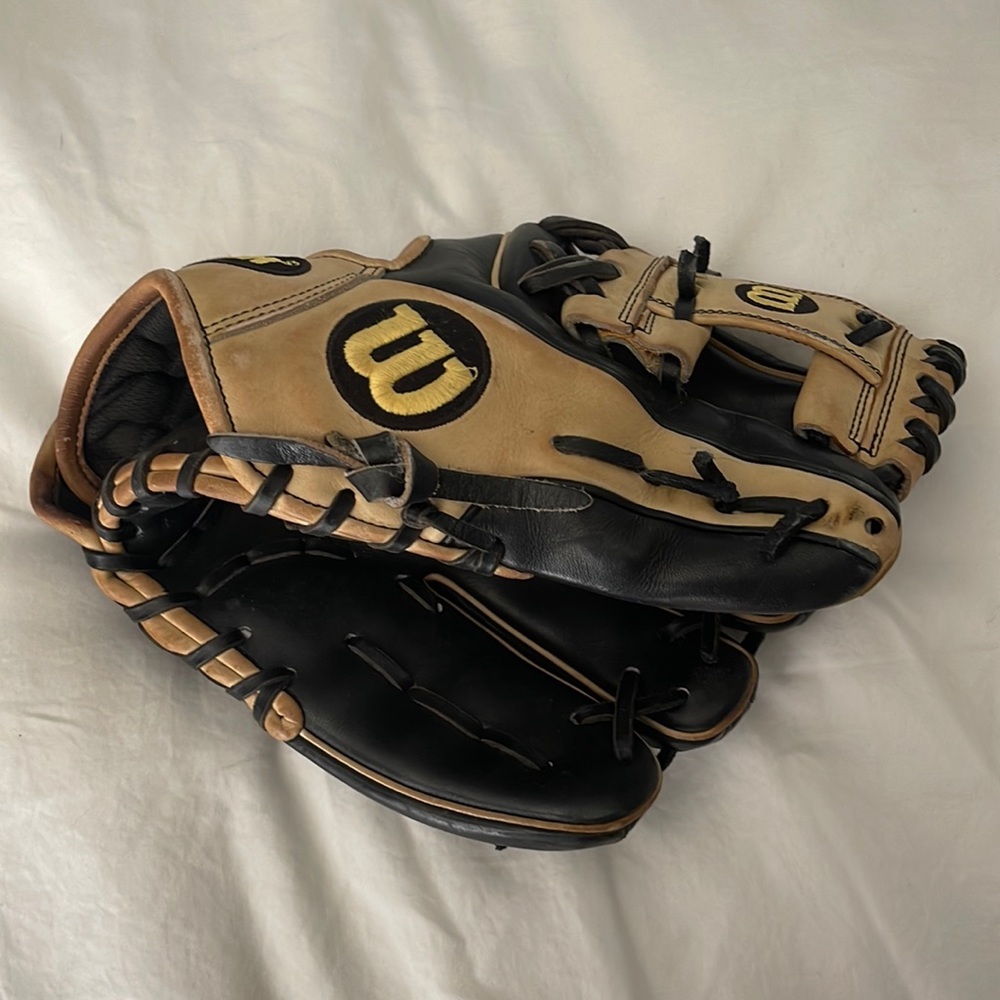 Wilson A2000 Glove